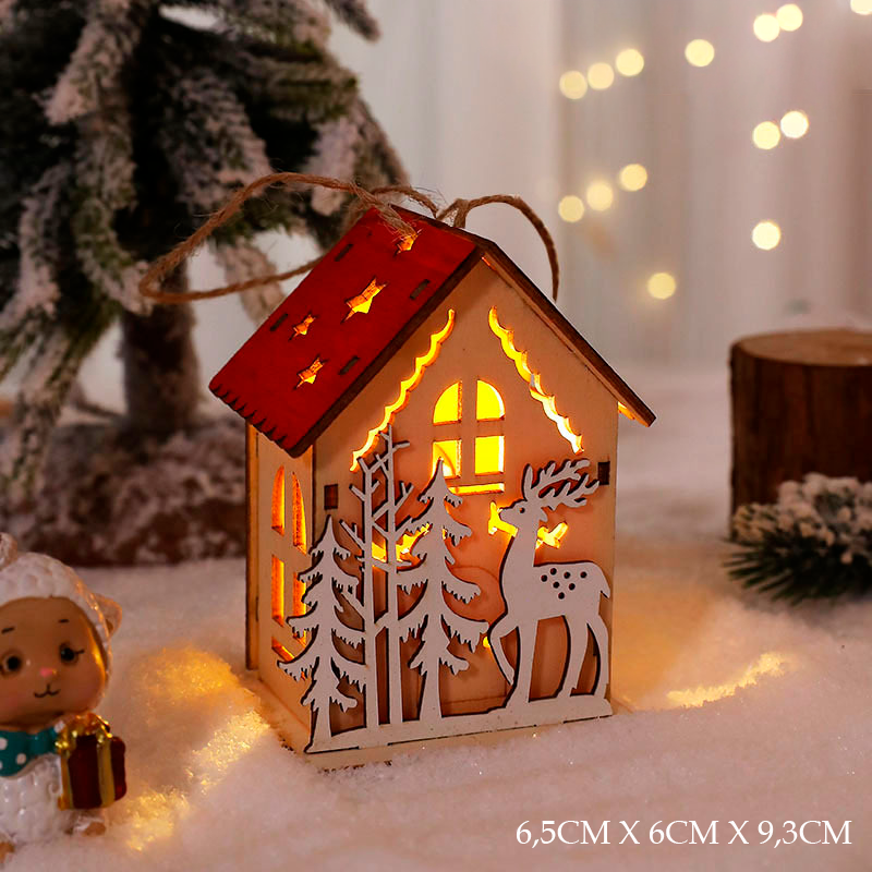 Casa Natalina de Madeira Iluminada