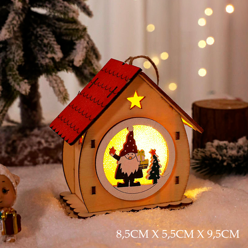 Casa Natalina de Madeira Iluminada