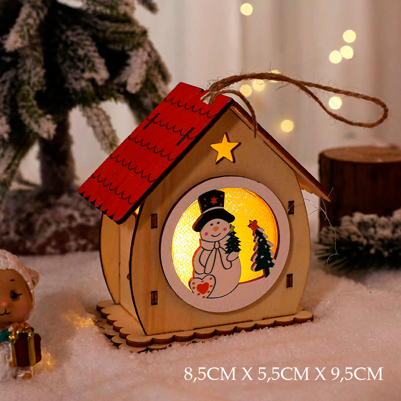 Casa Natalina de Madeira Iluminada