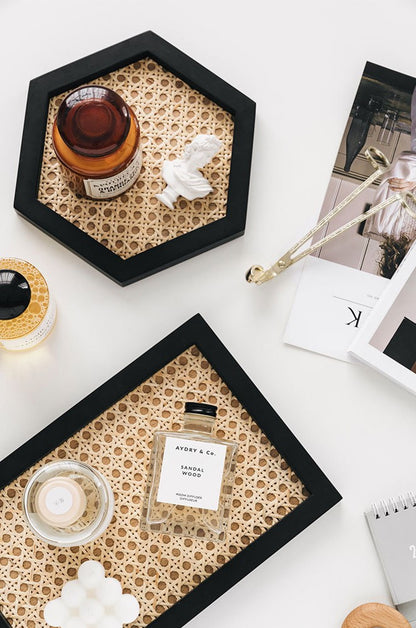 Bandeja Geométrica de Madeira com Fibra Natural